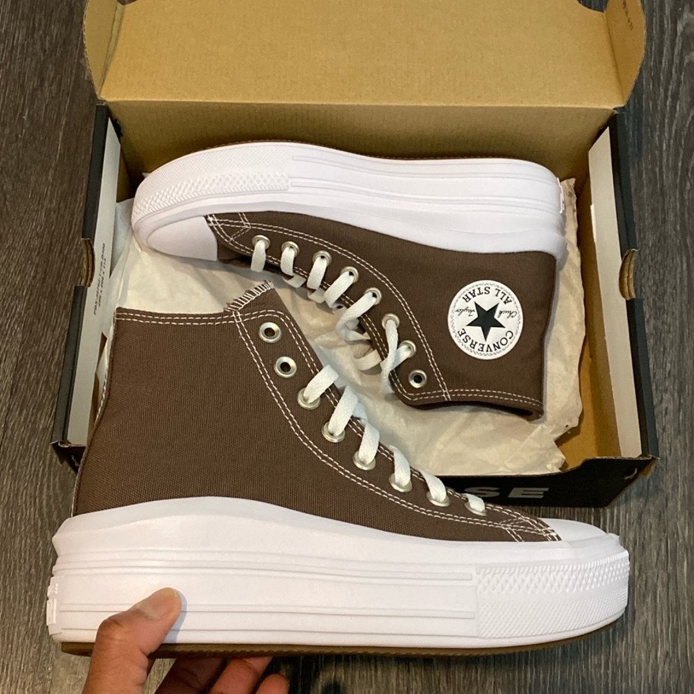 Brown platform Converse move star